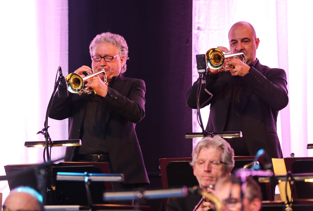 Biberach Max Mutzke und die SWR Big Band begeistern