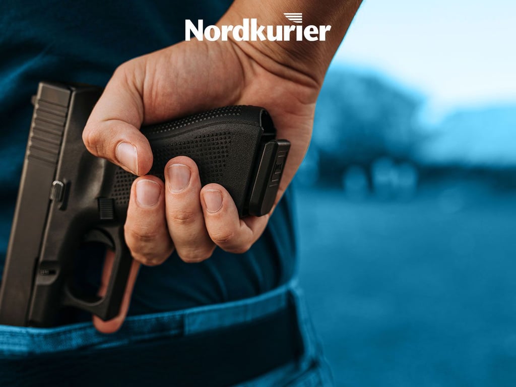Polizist will in Rostock Waffe sichern – dann löst sich ein Schuss