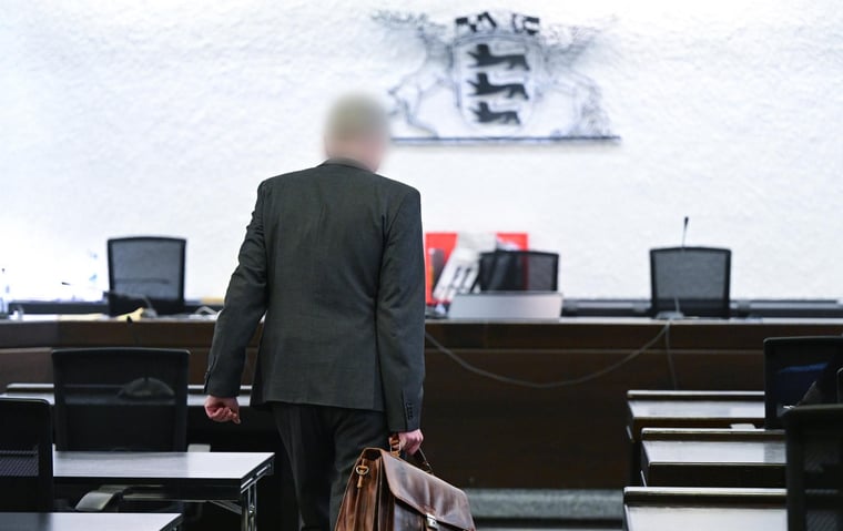 Prozess um sexuelle Nötigung: Hat sich die Anwältin strafbar gemacht