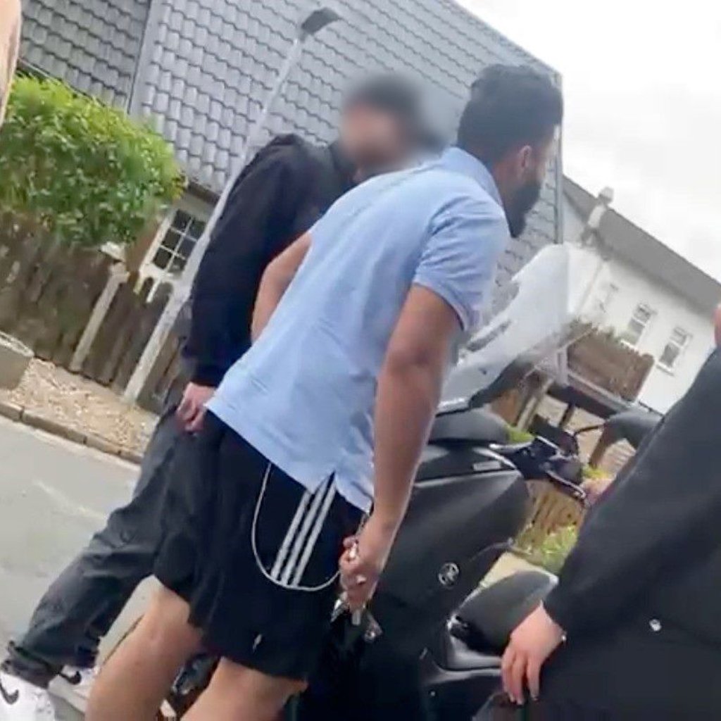 AfD-Politiker niedergestochen – Darum ging es bei der blutigen Messer-Attacke