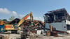 Nach Großbrand: Abriss der Firma Burgmaier in Allmendingen hat begonnen