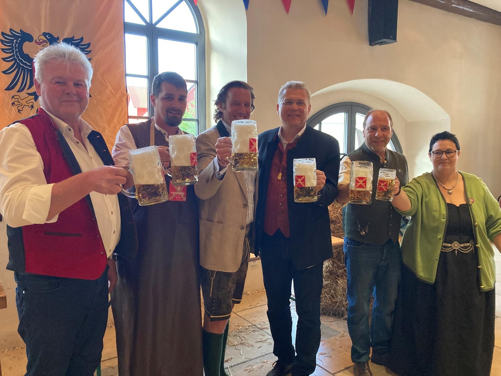 Image with id: uvvcUgA9yJj-