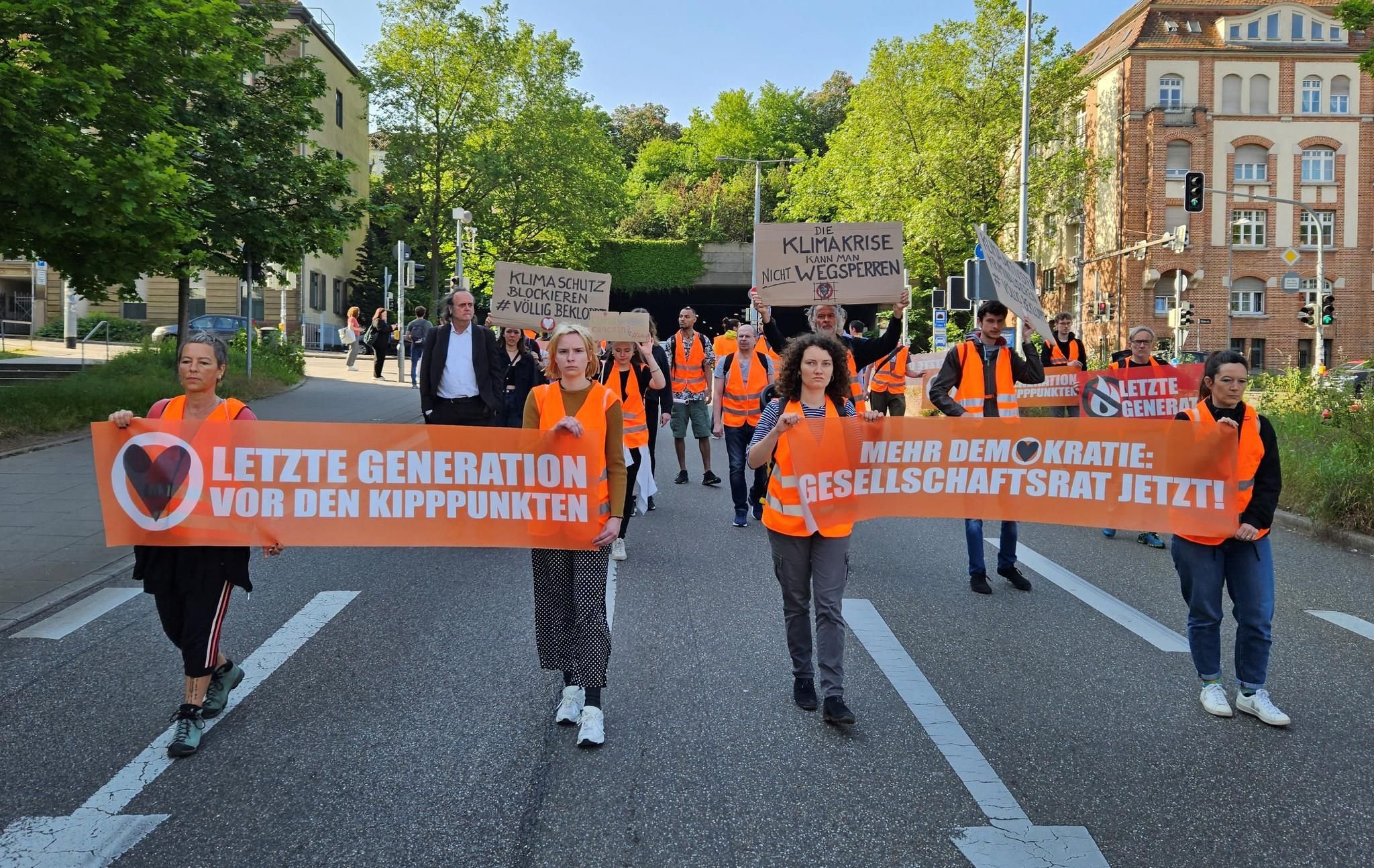 Image with id: erqrEFprLqNR