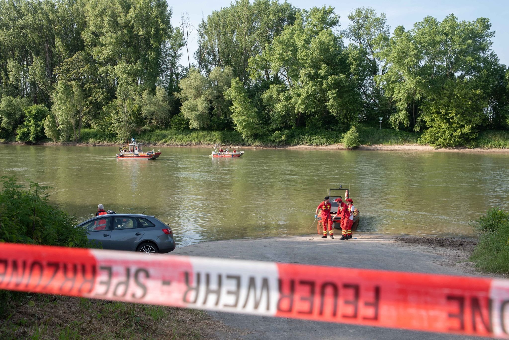 Siebenjähriger Junge und Vater nach Baden im Rhein gestorben