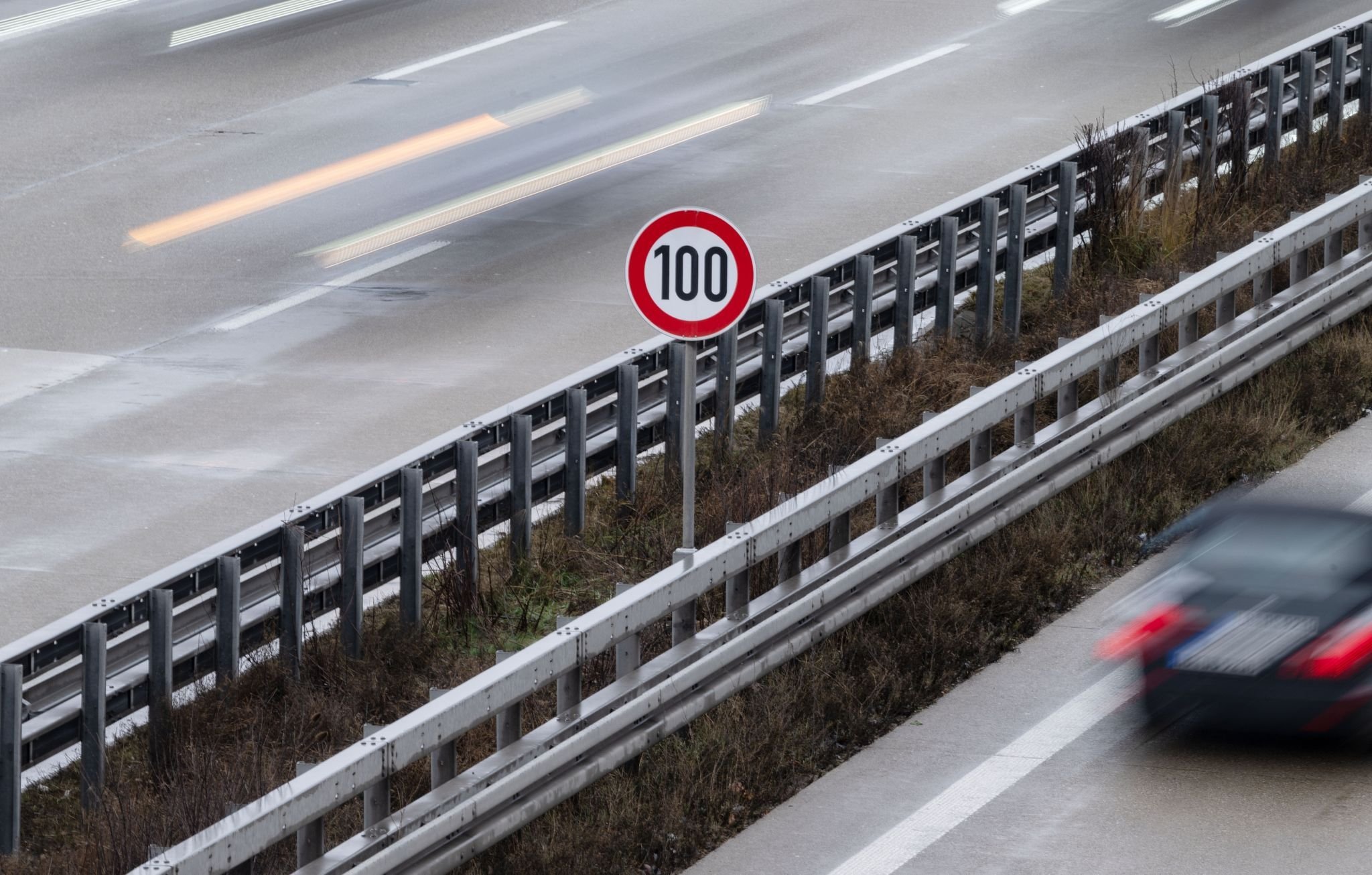 Berlin: 18–jähriger Fahranfänger mit Tempo 280 auf Autobahn