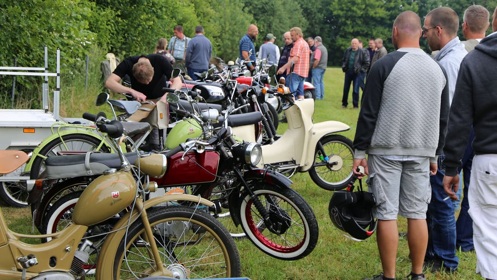 Oldtimerfans pilgern am Wochenende nach Krien