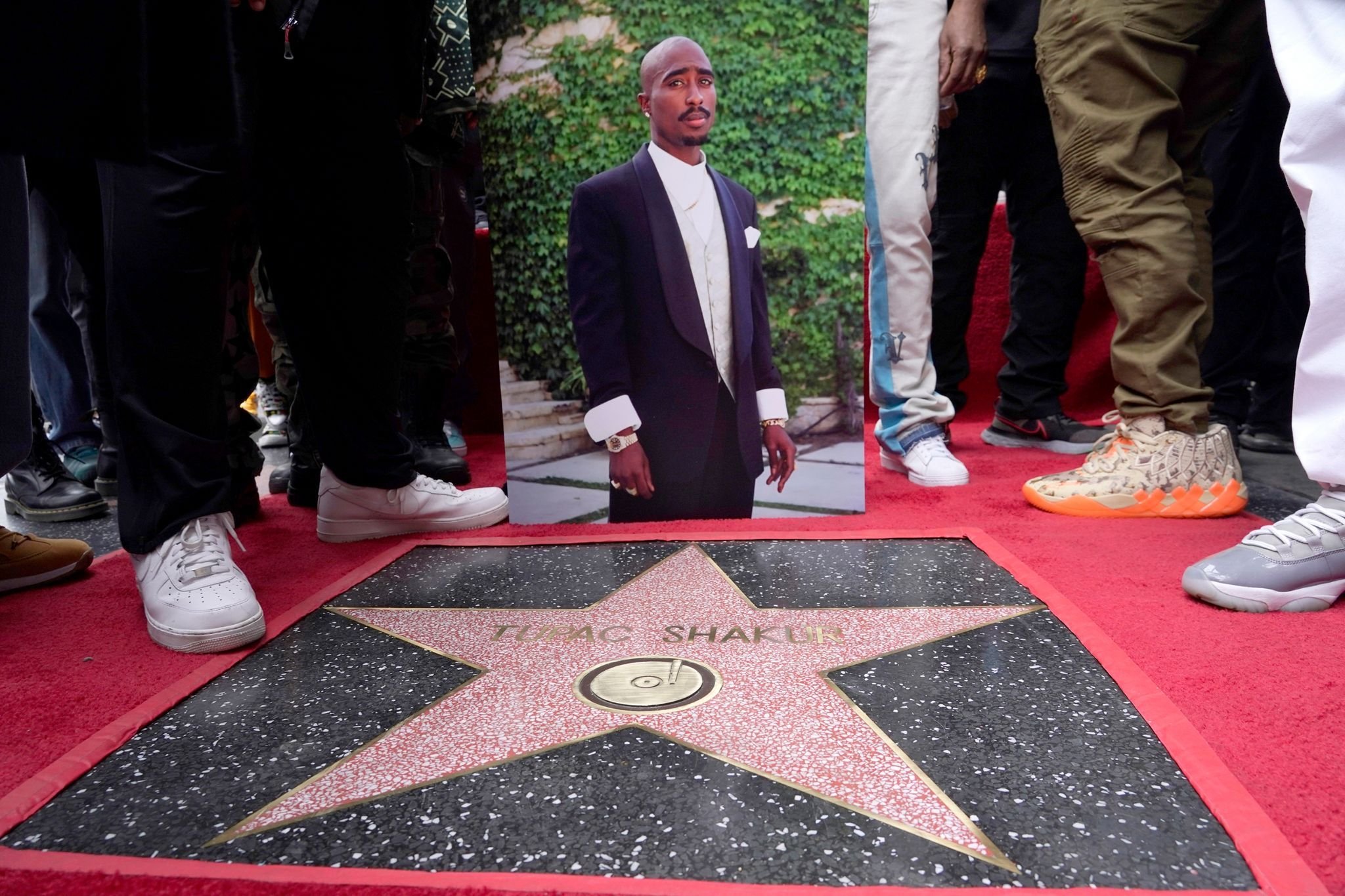Tupac Shakur posthum mit Hollywood–Stern geehrt