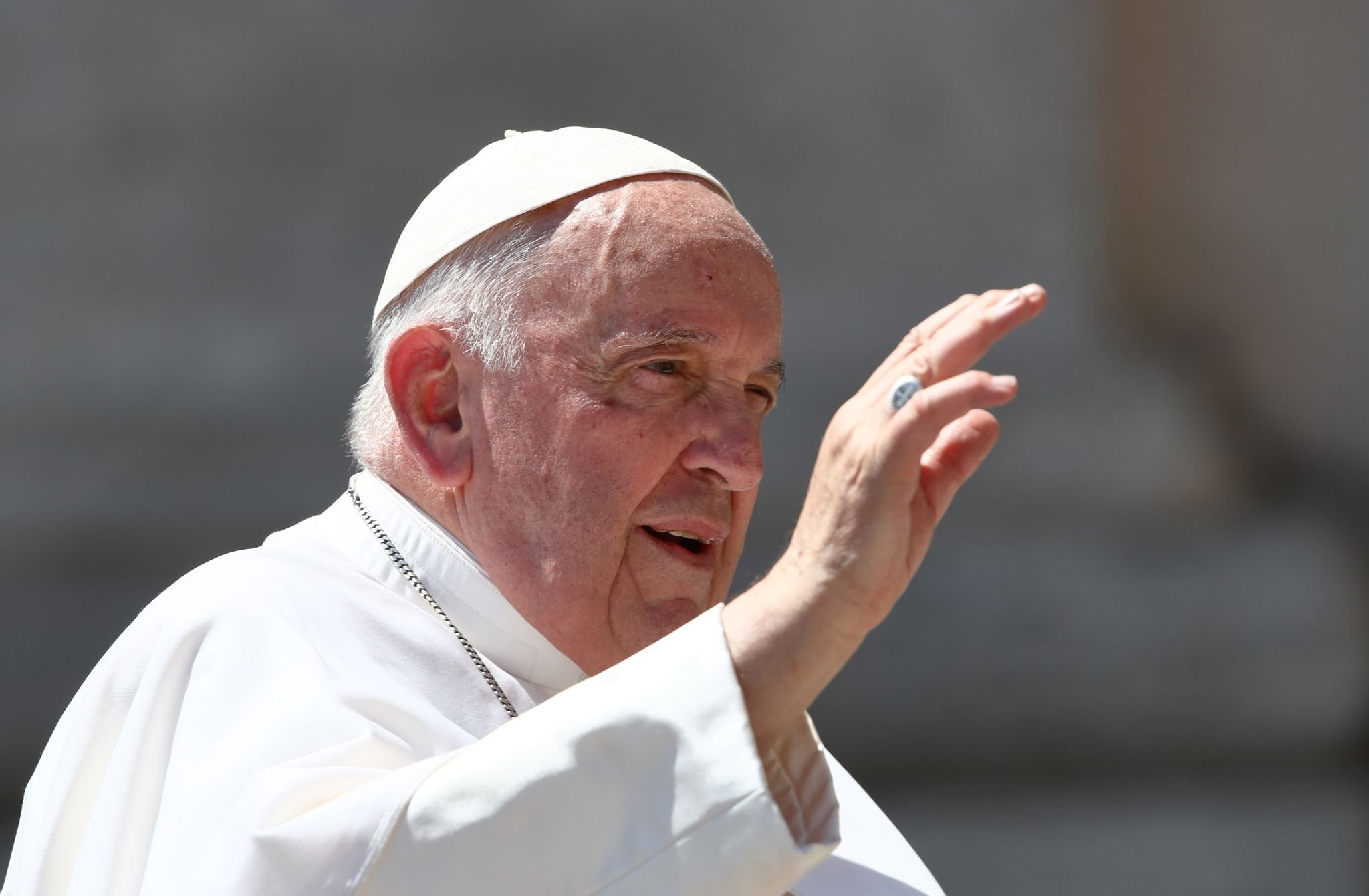 Papst erwarten nach OP Tage der Erholung — Termine offen