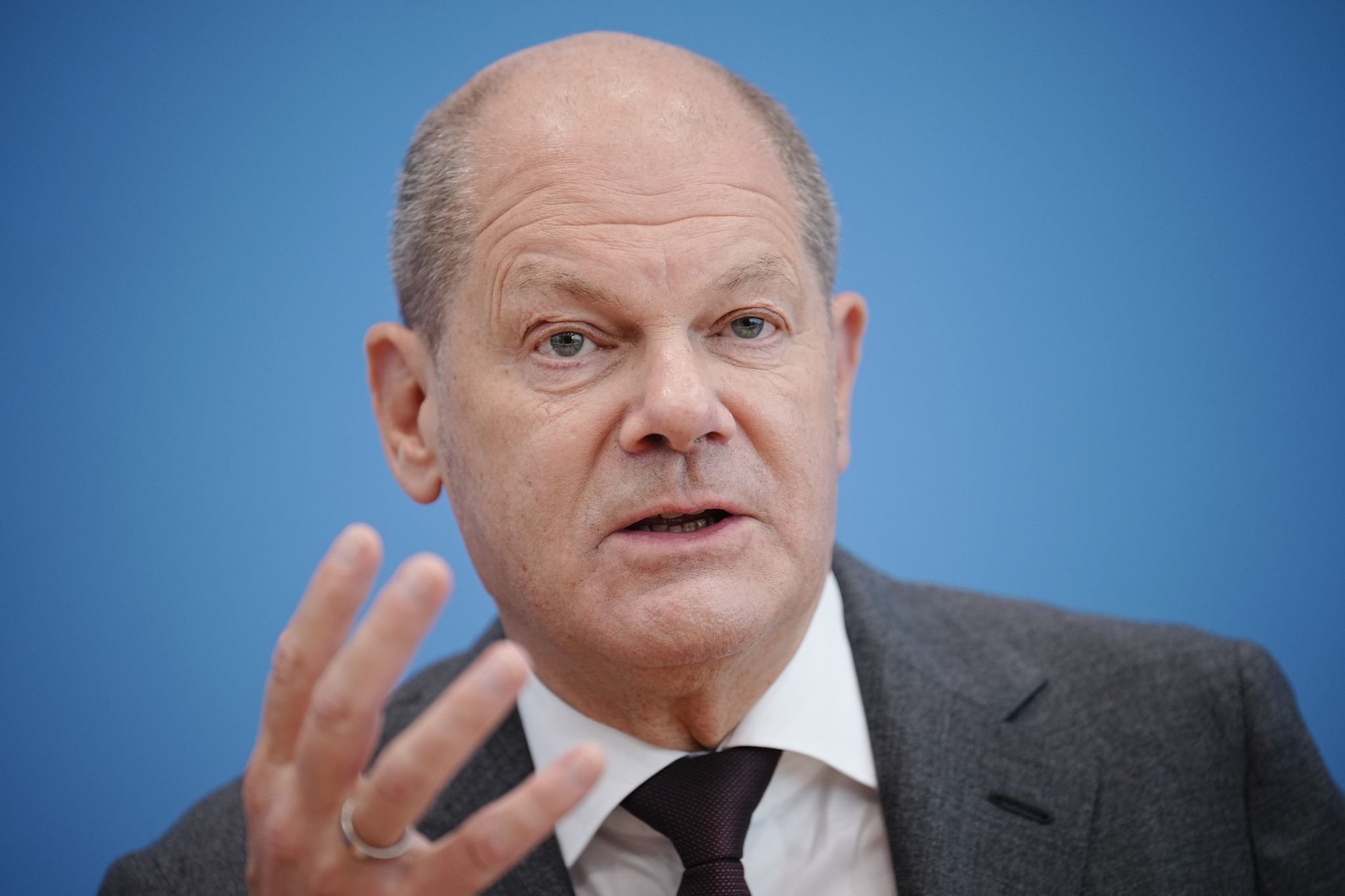 Kanzler Scholz Und Ministerin Paus Besuchen Familienkasse