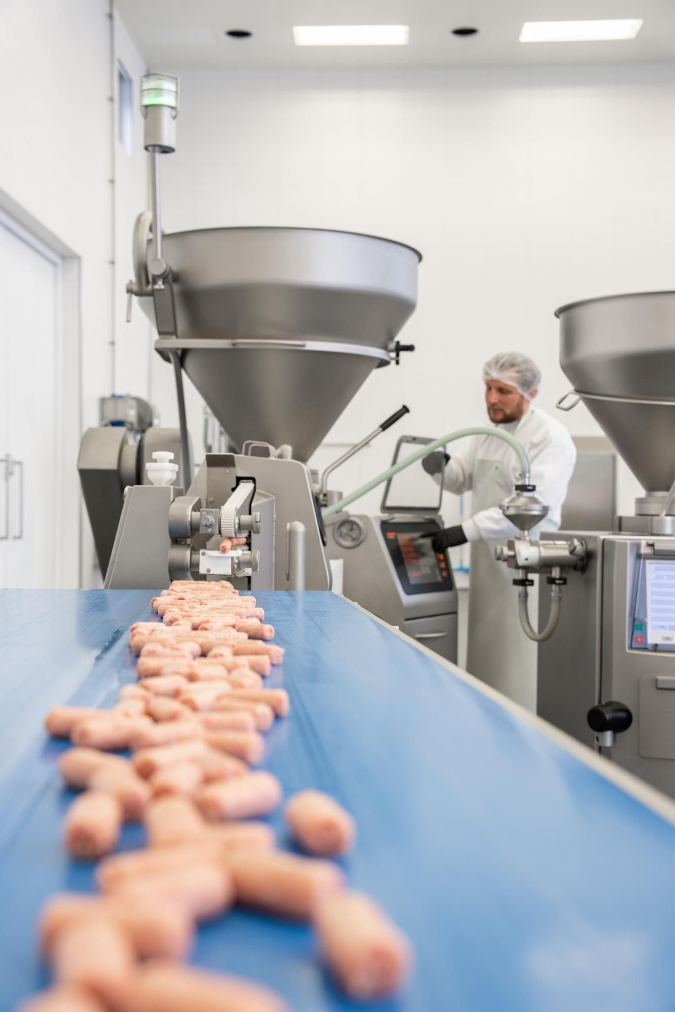 Five Companies Revolutionizing Sausage Production: From Weighing to Packaging