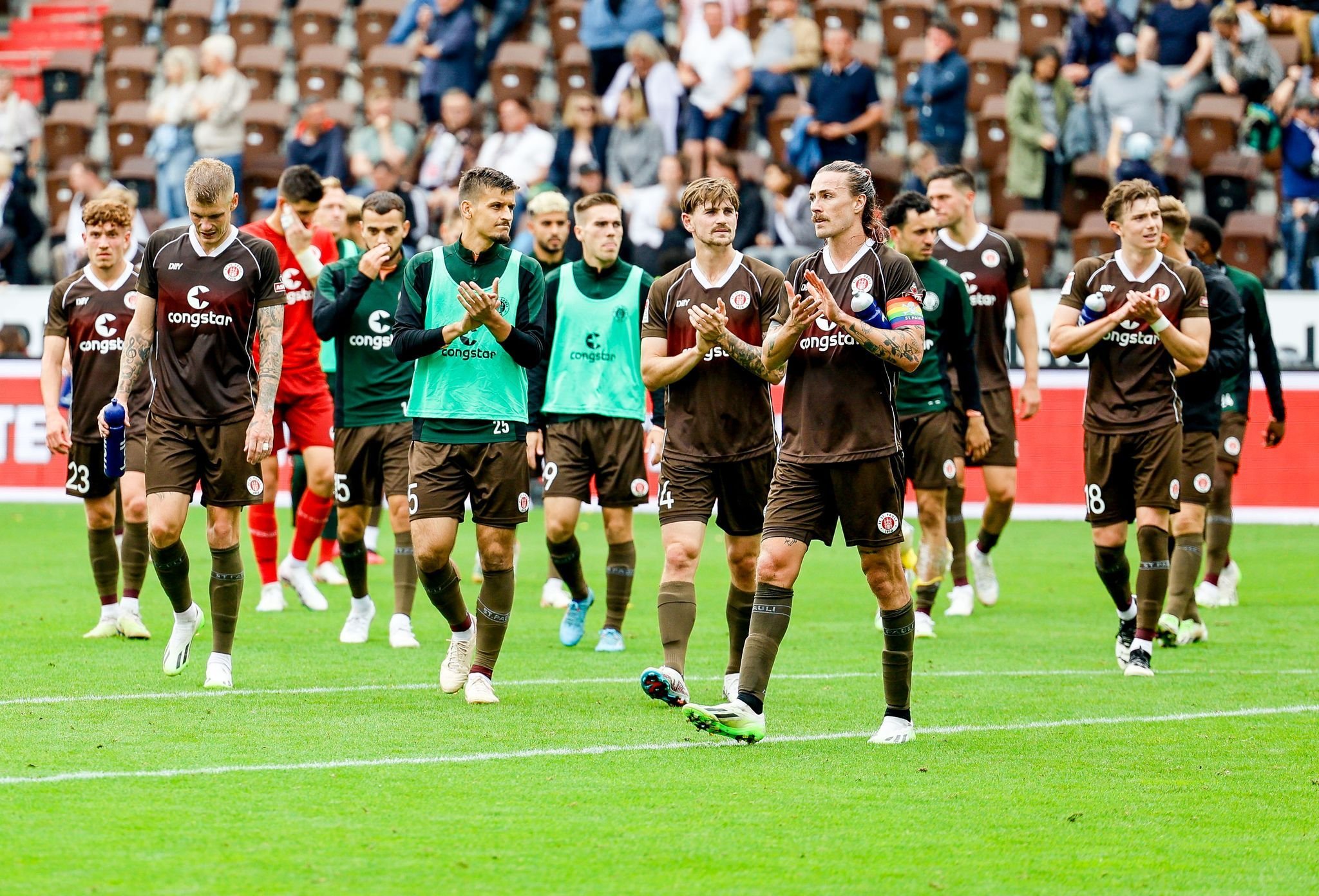 Magdeburg holt Punkt, Hansa und Hertha feiern Siege