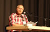Poetry-Slammer Heyer gewinnt Bad Wurzacher Publikum sofort für sich
